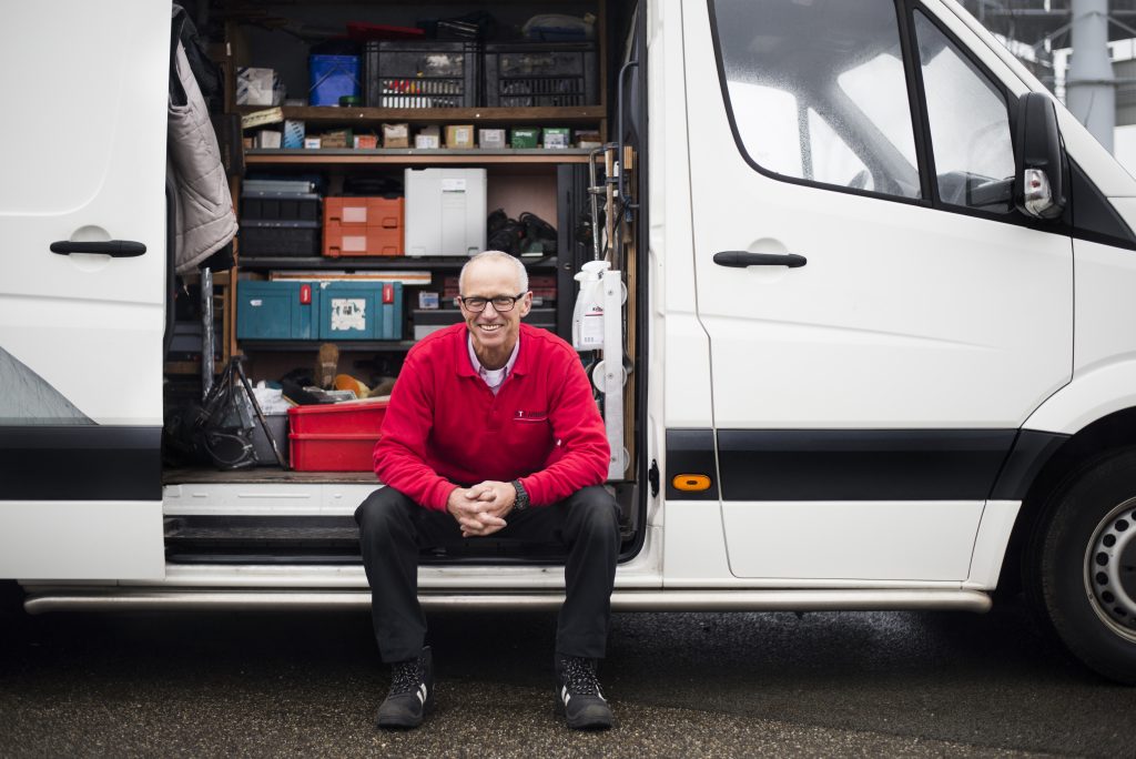 UTS Nederland - handyman bij bus